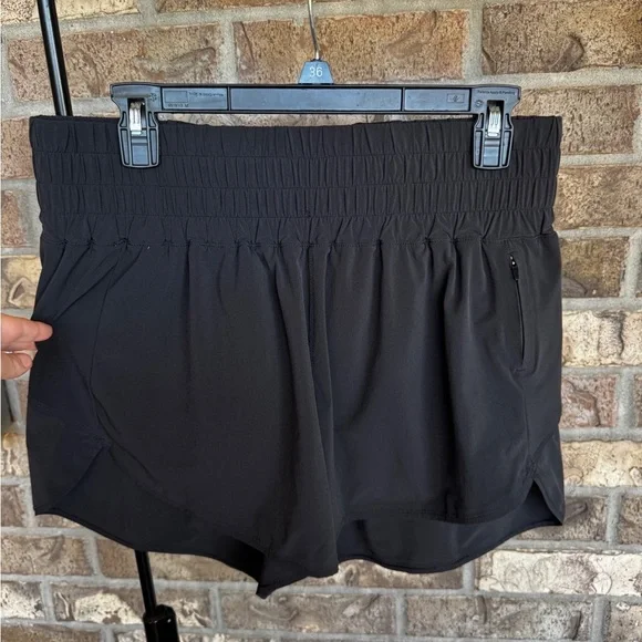 Outdoor Voices Black Women's Athletic Shorts 4 inch - Picture 5 of 12